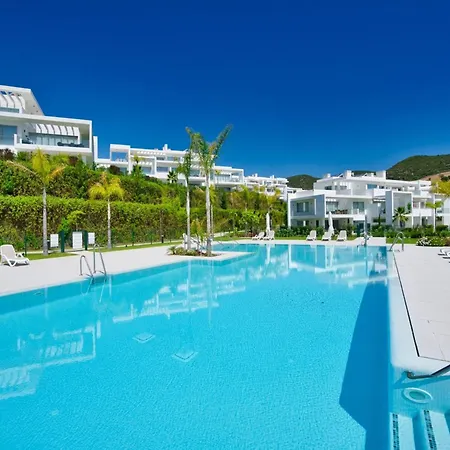 4-guest Stylish Lagoon *