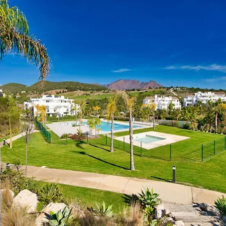 4-guest Stylish Lagoon * Estepona